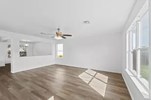 722 Lavaca Loop, Elgin, TX 78621 - Photo 9