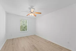 722 Lavaca Loop, Elgin, TX 78621 - Photo 25