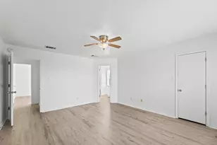 722 Lavaca Loop, Elgin, TX 78621 - Photo 17