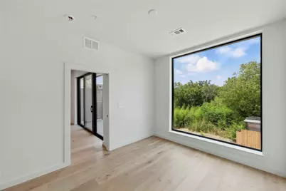 2209 S 1st Street #224, Austin, TX 78704 - Photo 9