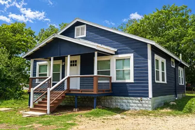 329 Flores Street, Lockhart, TX 78644 - Photo 1