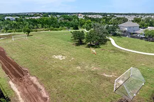 205 Oakstone Dr, Georgetown, TX 78628 - Photo 33