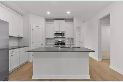 521 Bloomington Loop, Hutto, TX 78634 - Photo 3