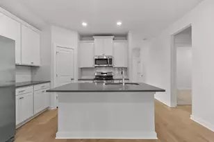 521 Bloomington Loop, Hutto, TX 78634 - Photo 3