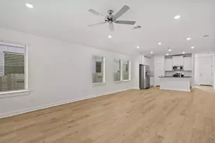 521 Bloomington Loop, Hutto, TX 78634 - Photo 9