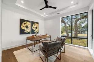 4216 Deepwoods Dr, Austin, TX 78731 - Photo 23