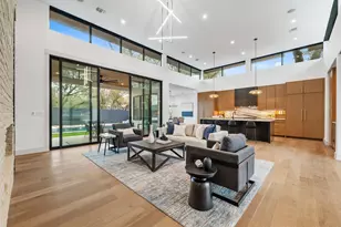 4216 Deepwoods Dr, Austin, TX 78731 - Photo 3