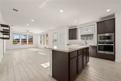 8011 Orizzonte Street, Austin, TX 78744 - Photo 7