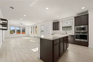 8011 Orizzonte St, Austin, TX 78744 - Photo 7