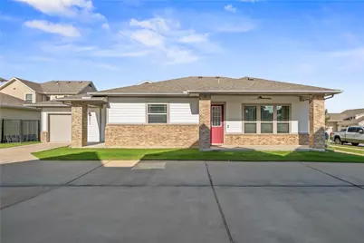 8011 Orizzonte Street, Austin, TX 78744 - Photo 1