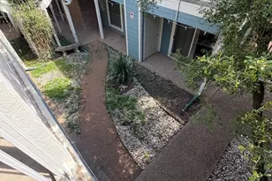 400 W 35th St, Austin, TX 78705 - Photo 3