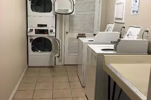 400 W 35th St, Austin, TX 78705 - Photo 17