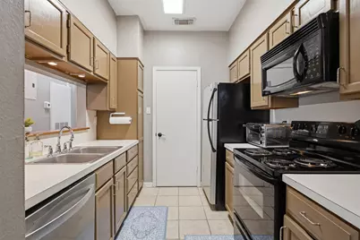 908 Poplar Street #206, Austin, TX 78705 - Photo 7