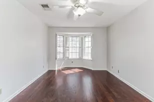 1704 San Antonio St, Austin, TX 78701 - Photo 17