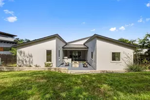 2704 Oak Park Dr, Austin, TX 78704 - Photo 37