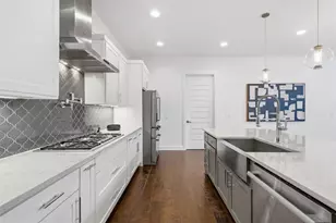 2704 Oak Park Dr, Austin, TX 78704 - Photo 23