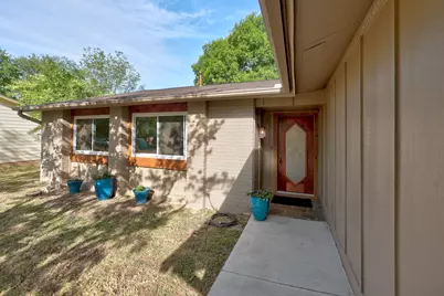 7810 Woodcroft Drive, Austin, TX 78749 - Photo 3