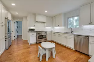 8700 Mountainwood Cir, Austin, TX 78759 - Photo 13
