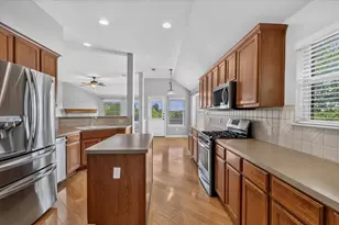 15708 Fisher Island Dr, Austin, TX 78717 - Photo 5