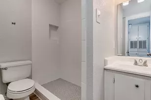 2124 Burton Dr, Austin, TX 78741 - Photo 13