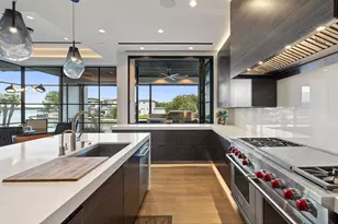 401 Matern Ct, Horseshoe Bay, TX 78657 - Photo 5