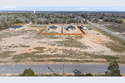 136 Las Alturas Drive, Elgin, TX 78621 - Photo 7