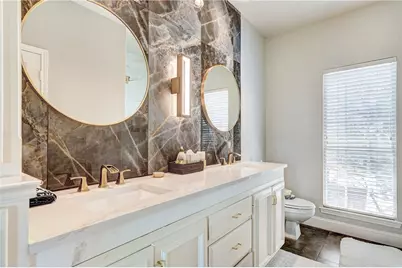 21 Tournament Way, The Hills, TX 78738 - Photo 19