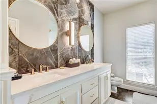 21 Tournament Way, The Hills, TX 78738 - Photo 19