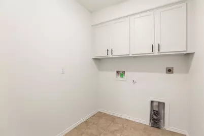 105 Plata Lane, Jarrell, TX 76537 - Photo 13