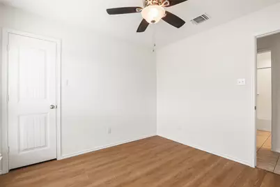 105 Plata Lane, Jarrell, TX 76537 - Photo 17