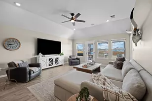 529 Cold Riv Run, Kyle, TX 78640 - Photo 15