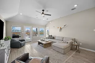 529 Cold Riv Run, Kyle, TX 78640 - Photo 15