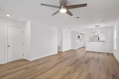 500 Mitchell Drive, Hutto, TX 78634 - Photo 9