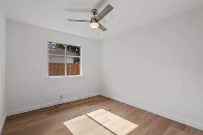 500 Mitchell Drive, Hutto, TX 78634 - Photo 17
