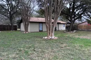 1902 Lone Oak Dr, Leander, TX 78641 - Photo 5