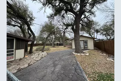 1902 Lone Oak Drive, Leander, TX 78641 - Photo 19