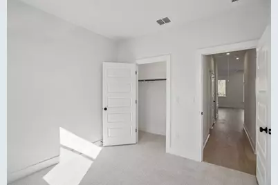 200 W 56th Street #2104, Austin, TX 78751 - Photo 17