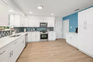 906 W 15th St, Georgetown, TX 78626 - Photo 9
