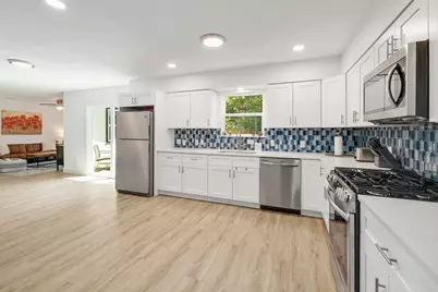 906 W 15th Street, Georgetown, TX 78626 - Photo 11