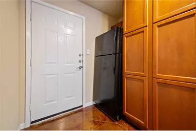 301 W 38th Street #206, Austin, TX 78705 - Photo 5