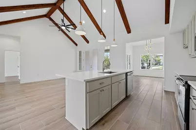 2801 Wilson Avenue, Lago Vista, TX 78645 - Photo 9