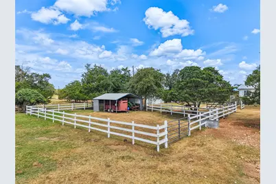372 Hofferek Road, Rosanky, TX 78953 - Photo 35