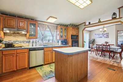 372 Hofferek Road, Rosanky, TX 78953 - Photo 11