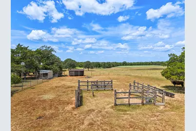 372 Hofferek Road, Rosanky, TX 78953 - Photo 5