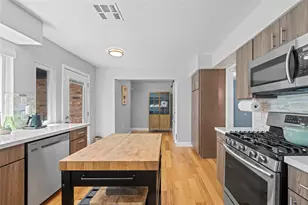 1510 Coronado Hills Dr, Austin, TX 78752 - Photo 9