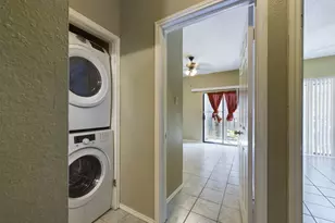 2706 Salado St, Austin, TX 78705 - Photo 11