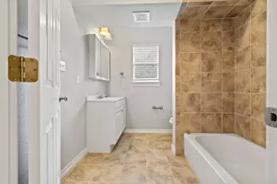 804 N Vandeveer St, Burnet, TX 78611 - Photo 13