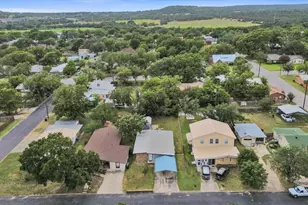804 N Vandeveer St, Burnet, TX 78611 - Photo 23