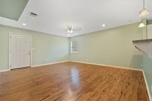 804 N Vandeveer St, Burnet, TX 78611 - Photo 7