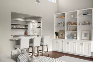 209 Crescent Bluff, Lakeway, TX 78734 - Photo 11